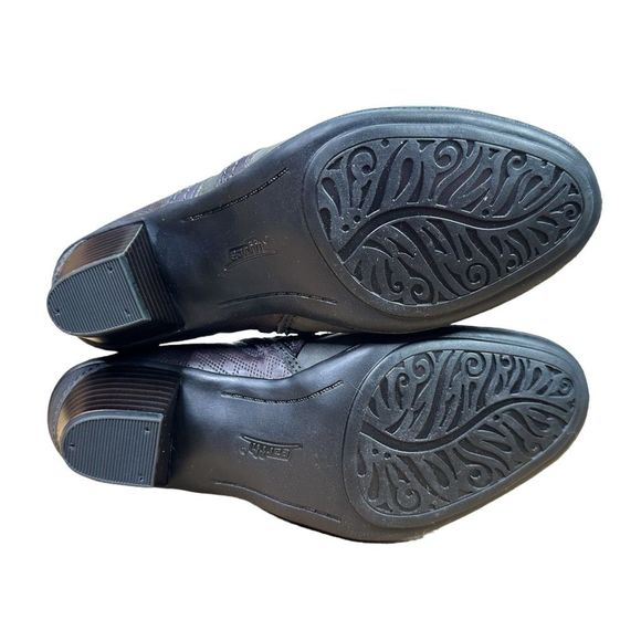 Earth Brands Footwear Multi-Strap Emerald Gray Leather Ankle Boots - Size 6 - Picture 9 of 10